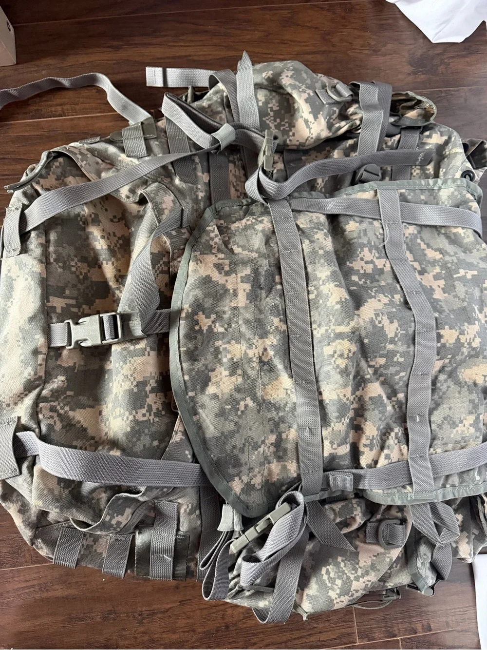 US Military-Style Large Rucksack - Digital Camouflage